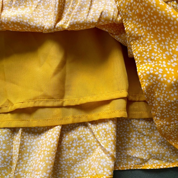 ❣️SOLD❣️ Yellow Floral Sun Dress - Picture 8 of 9